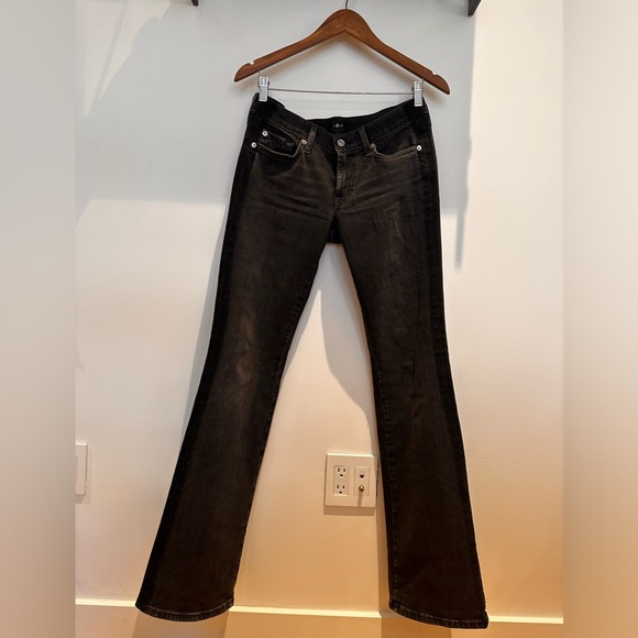 Jeans - Picture 7 of 12